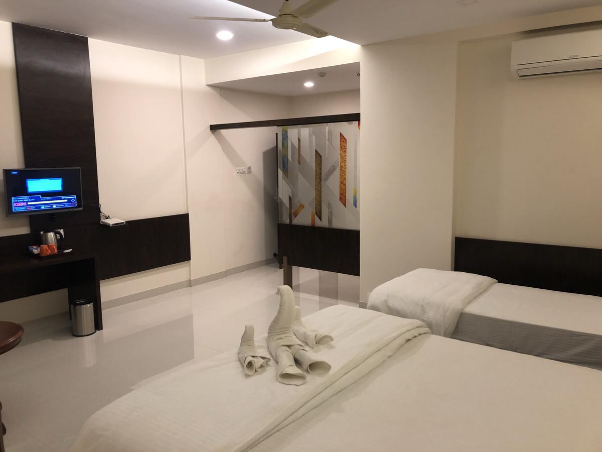 Kyriad Hotel Vijayapura By Othpl Bídzsápur Kültér fotó