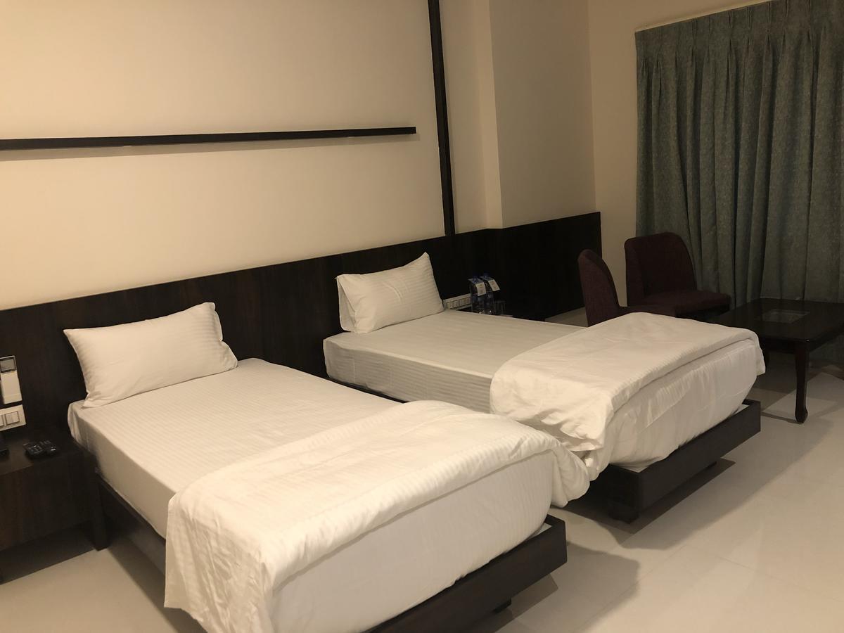 Kyriad Hotel Vijayapura By Othpl Bídzsápur Kültér fotó