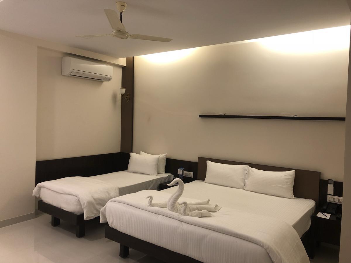 Kyriad Hotel Vijayapura By Othpl Bídzsápur Kültér fotó