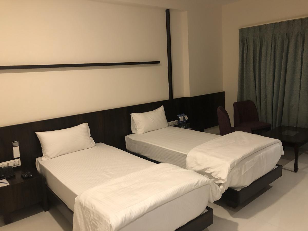 Kyriad Hotel Vijayapura By Othpl Bídzsápur Kültér fotó