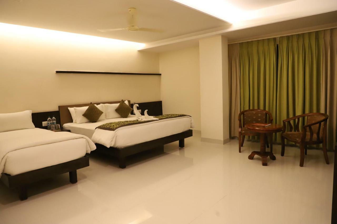 Kyriad Hotel Vijayapura By Othpl Bídzsápur Kültér fotó